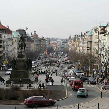 Designer Loft 2 Apartment Praha Bagian luar foto